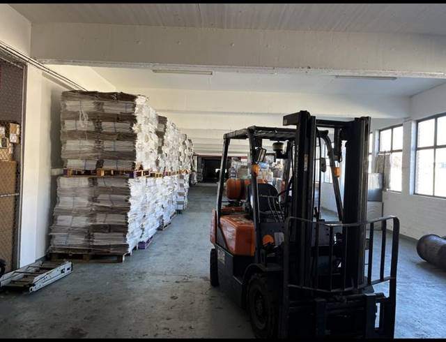 INDUSTRIAL PROPERTY TO RENT IN PAARDEN ISLAND